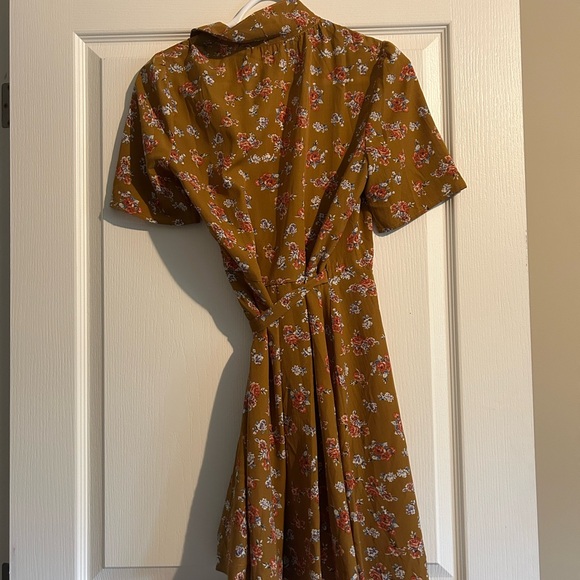 NWT Burnt Orange Floral Wrap Dress - Picture 2 of 3